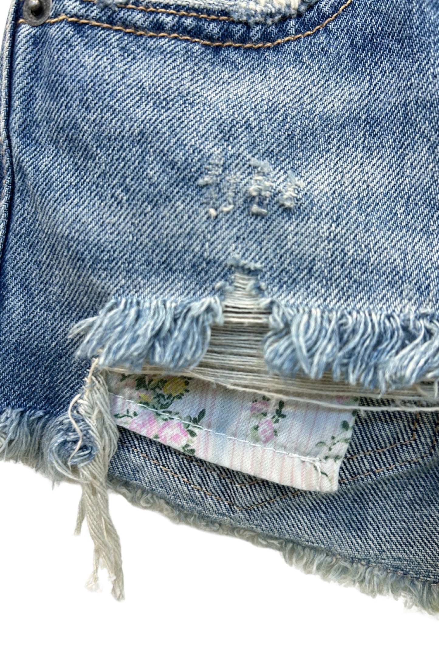 JUNIOR MALIBU DENIM SHORTS PRINTED POCKET
