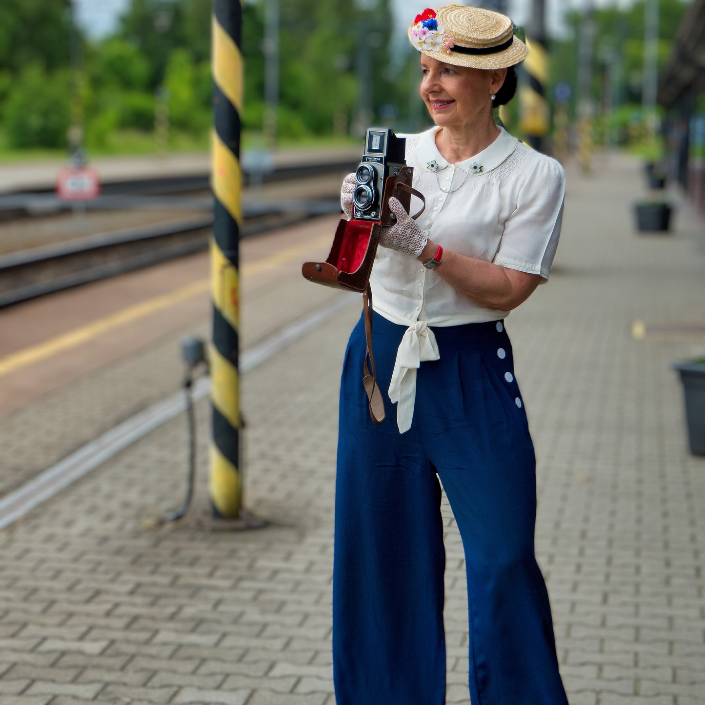 Audrey Trousers in French Navy